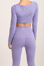 Cargar imagen en el visor de la galería, Adapt Long Sleeve Wisteria Lilac Top