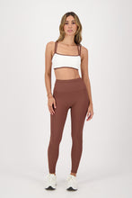 Cargar imagen en el visor de la galería, Ribbed White Top