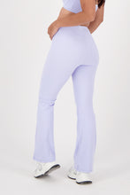 Cargar imagen en el visor de la galería, Contrast Periwinkle Blue Flare Pants