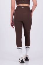 Cargar imagen en el visor de la galería, Solid Chocolate Brown Leggings