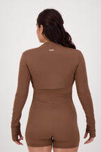 Cargar imagen en el visor de la galería, Core Caramel Brown Long Sleeve
