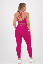 Cargar imagen en el visor de la galería, Solid Raspberry Pink Top