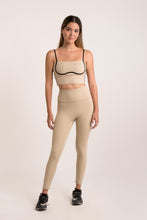 Cargar imagen en el visor de la galería, Above Almond Nude Leggings