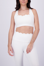 Cargar imagen en el visor de la galería, Wave White Pearl Top