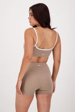 Cargar imagen en el visor de la galería, Contrast Taupe Brown Top