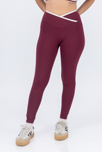 Cargar imagen en el visor de la galería, Align Deep Wine Leggings