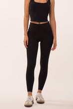 Cargar imagen en el visor de la galería, Onyx Black  Leggings