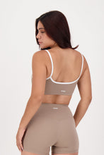 Cargar imagen en el visor de la galería, Contrast Taupe Brown Top