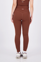 Cargar imagen en el visor de la galería, Nova Brownie Brown Leggings