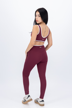 Cargar imagen en el visor de la galería, Align Deep Wine Top