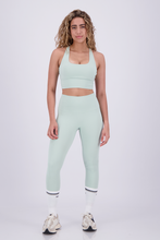 Cargar imagen en el visor de la galería, Solid Leaf Green Leggings