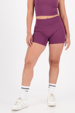 Cargar imagen en el visor de la galería, Reset Cabernet Wine Short