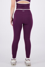 Cargar imagen en el visor de la galería, Aura Wine Plum Leggings