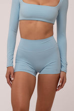 Cargar imagen en el visor de la galería, Ultimate Light Blue Short