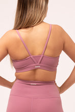 Cargar imagen en el visor de la galería, Muse Velvet Pink Top