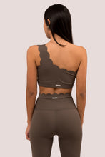 Cargar imagen en el visor de la galería, Scallop One Shoulder Khaki Top