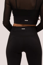 Cargar imagen en el visor de la galería, Posh Black Leggings