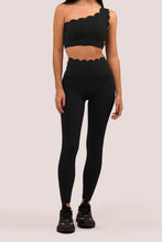 Cargar imagen en el visor de la galería, Scallop Black Leggings