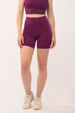 Cargar imagen en el visor de la galería, Solid Grape fruit Short