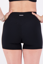Cargar imagen en el visor de la galería, Nova Midnight Black  Short