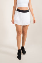 Cargar imagen en el visor de la galería, Alley White Skirt