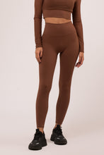 Cargar imagen en el visor de la galería, Posh brown Leggings