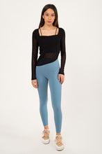 Cargar imagen en el visor de la galería, Seamless Stone Blue Leggings