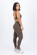 Cargar imagen en el visor de la galería, Form Cedar Brown leggings