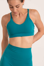 Cargar imagen en el visor de la galería, Fade Jade Green Top