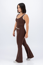 Cargar imagen en el visor de la galería, Align Milk Chocolate Flare Pants