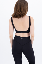 Cargar imagen en el visor de la galería, Form Black Coal Black Top