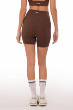 Cargar imagen en el visor de la galería, Daylight Mocha Brown Short