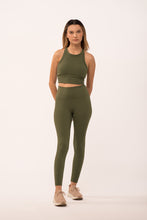Cargar imagen en el visor de la galería, Balance Olive Green Leggings
