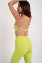 Cargar imagen en el visor de la galería, Blossom Lime Green Top