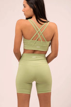 Cargar imagen en el visor de la galería, Daylight Pistachio Green Short