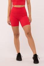 Cargar imagen en el visor de la galería, Solid Cherry Red Short