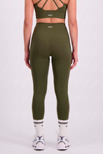 Cargar imagen en el visor de la galería, Solid Olive Leggings