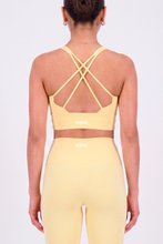Cargar imagen en el visor de la galería, Solid Banana Yellow Top