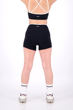 Cargar imagen en el visor de la galería, Aura Black Short