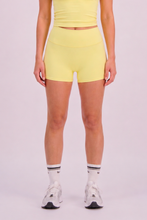 Cargar imagen en el visor de la galería, Rush Sunshine Yellow Short