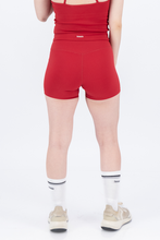 Cargar imagen en el visor de la galería, Rush Rouge Red Short