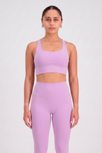 Cargar imagen en el visor de la galería, Solid Wisteria Lilac Top