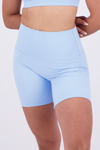 Cargar imagen en el visor de la galería, Solid Light Blue Short
