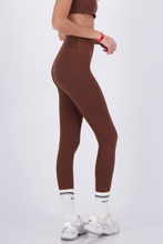Cargar imagen en el visor de la galería, Rush Caramel Brown Leggings