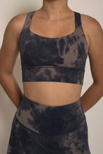 Cargar imagen en el visor de la galería, Alive Charcoal dye-ash Top