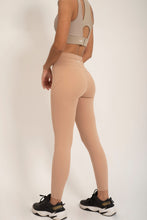 Cargar imagen en el visor de la galería, Essential Latte Leggings