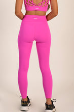 Cargar imagen en el visor de la galería, Solid Bright Magenta Leggings