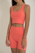 Cargar imagen en el visor de la galería, Solid Coral Sunrise Top