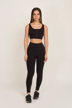 Cargar imagen en el visor de la galería, Impact Black Top