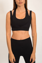 Cargar imagen en el visor de la galería, Essential Black Top